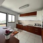 Queens Boutique 2br * Agios Dhometios