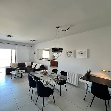 דירה Queens Boutique 2br