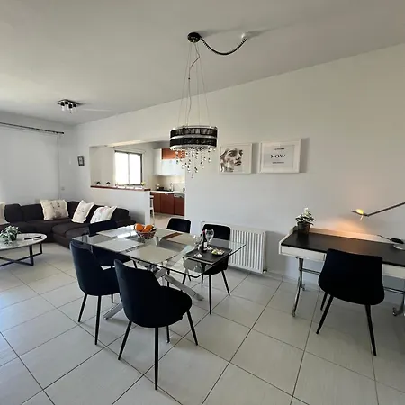 דירה Queens Boutique 2br *