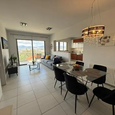 Queens Boutique 2br