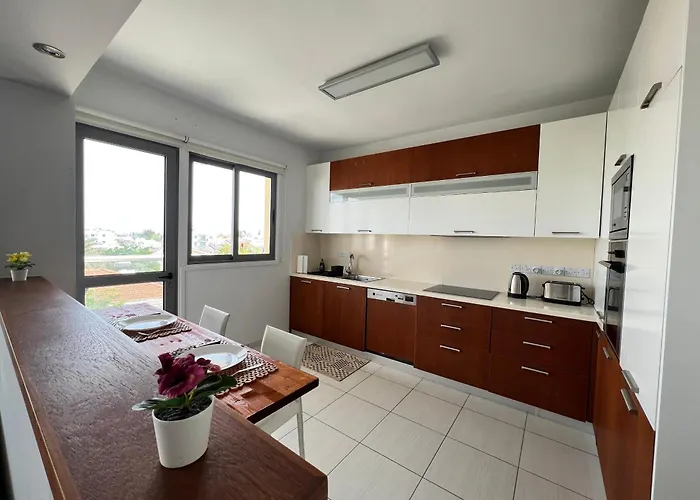 Queens Boutique 2br * Agios Dhometios