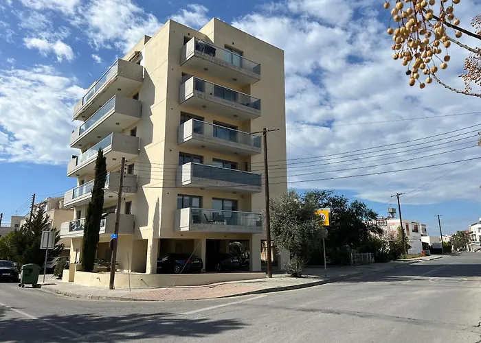 Queens Boutique 2br *